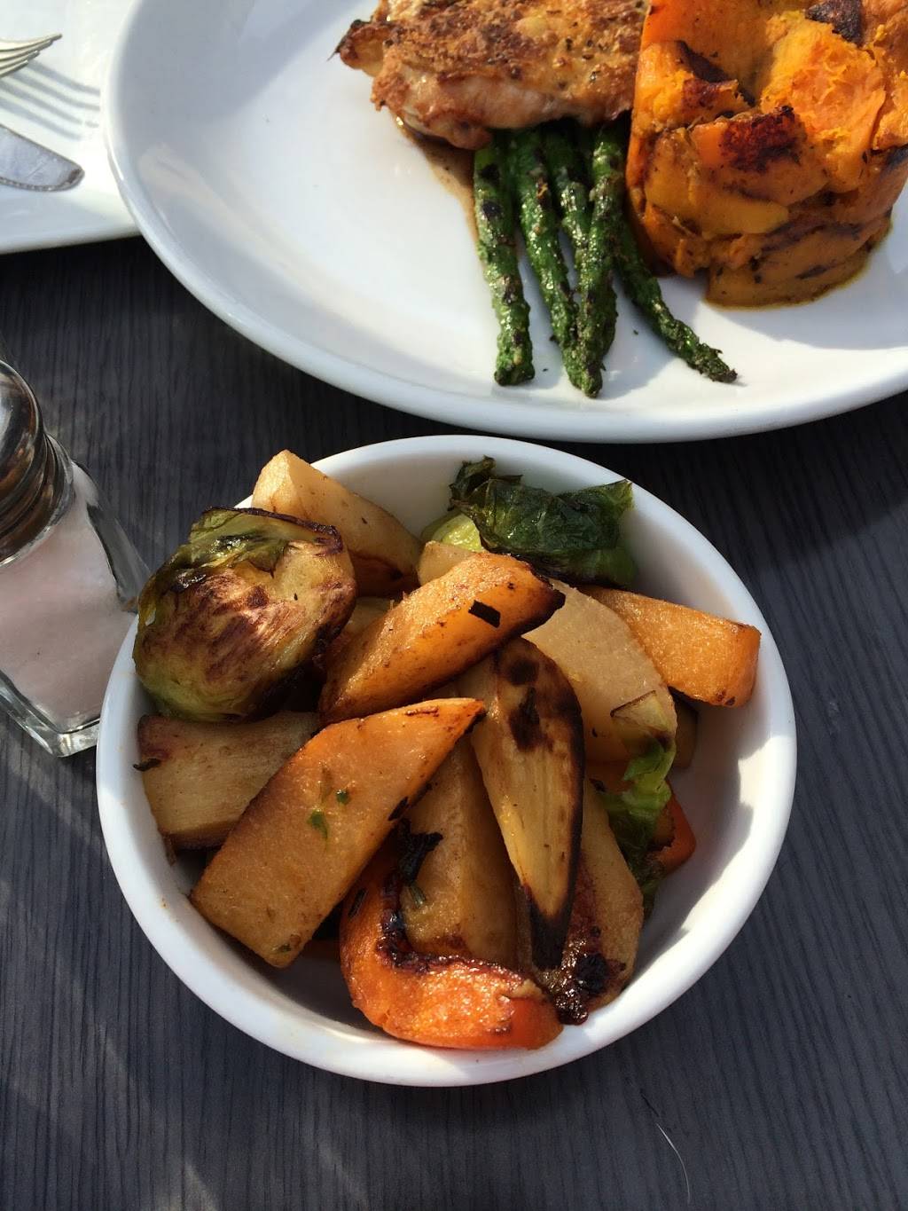 Chat 19 | restaurant | 19 Chatsworth Ave, Larchmont, NY 10538, USA | 9148338871 OR +1 914-833-8871