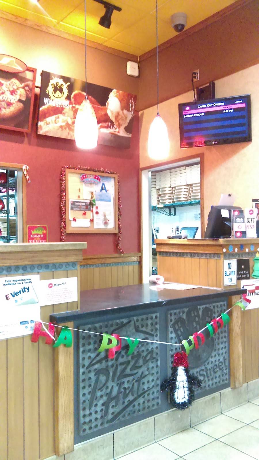 Pizza Hut | restaurant | 260 W Baseline Rd, Rialto, CA 92376, USA | 9098775890 OR +1 909-877-5890