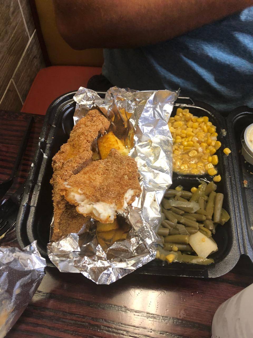 Southern Hands Home Style Cooking | restaurant | 7119 Hacks Cross Rd, Olive Branch, MS 38654, USA | 6628746451 OR +1 662-874-6451