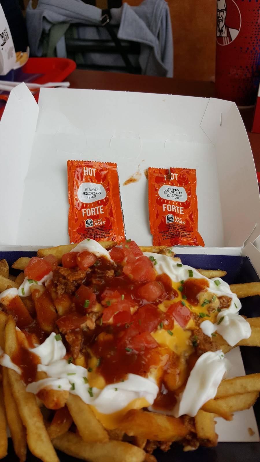 Taco Bell | meal takeaway | 595 Lansdowne St, Peterborough, ON K9J 1Z1, Canada | 7057420160 OR +1 705-742-0160