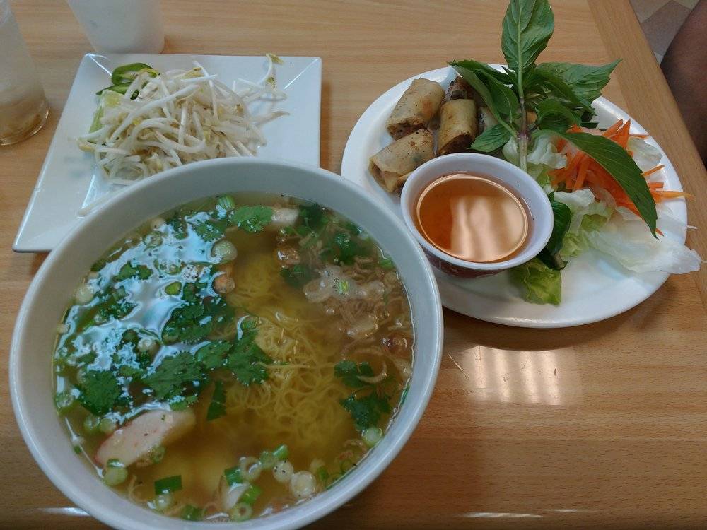 Pho Tan Phat Noodle House | restaurant | 3301 Westfield Ave, Camden, NJ 08105, USA | 8566140800 OR +1 856-614-0800