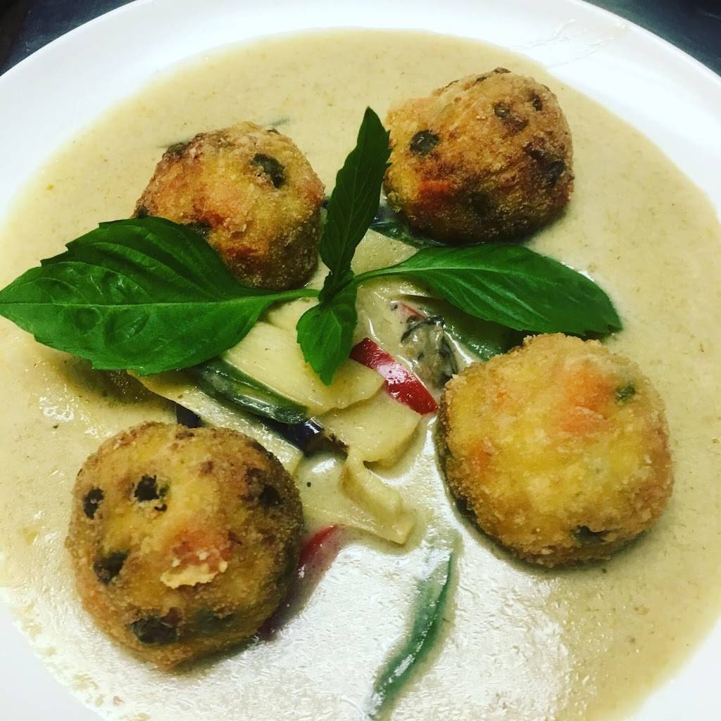 Shelton Thai Fusion Kitchen | restaurant | 509 Howe Ave, Shelton, CT 06484, USA | 2035138070 OR +1 203-513-8070