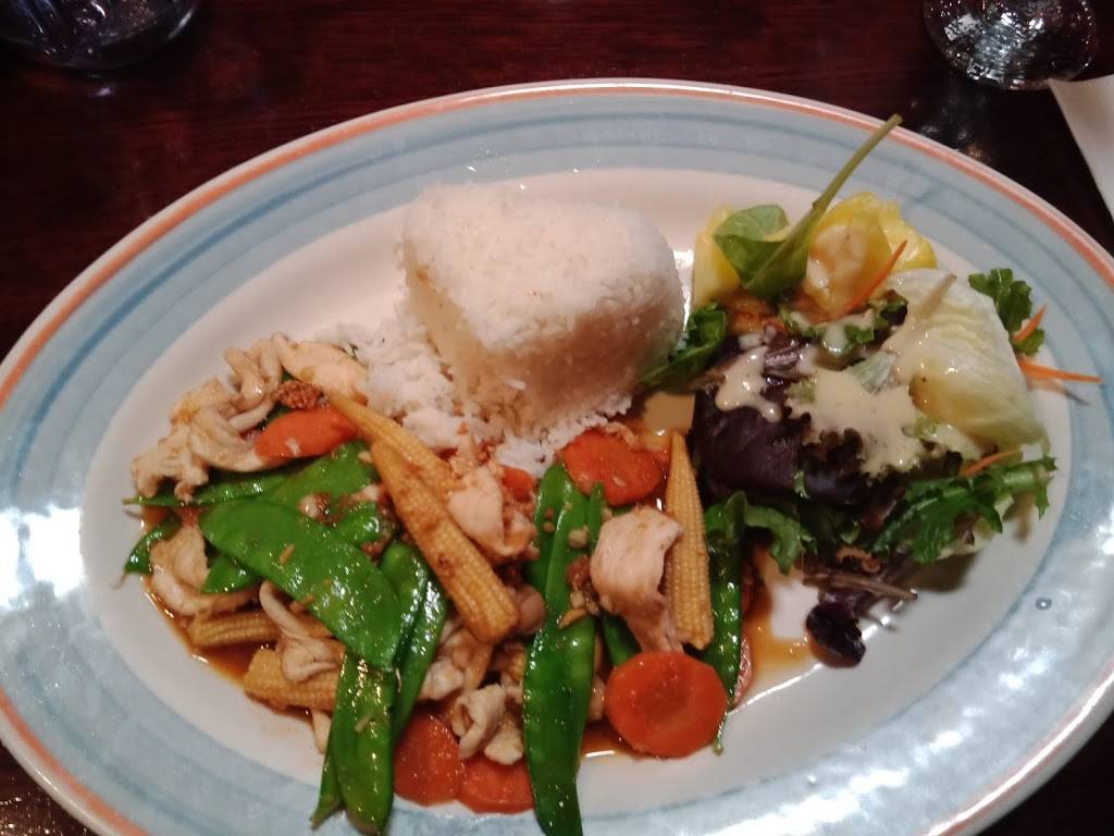 Basil Thai Restaurant | restaurant | 828 11th St, Paso Robles, CA 93446, USA | 8052389945 OR +1 805-238-9945