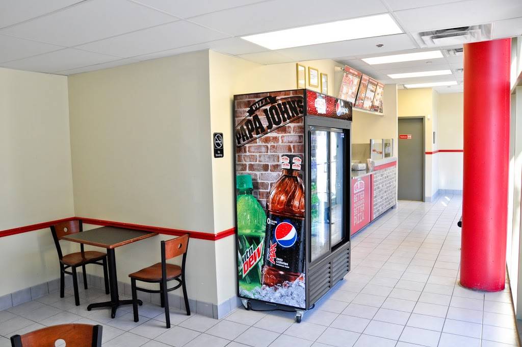 Papa Johns Pizza | restaurant | 230 W Division St, Chicago, IL 60610, USA | 3122662447 OR +1 312-266-2447