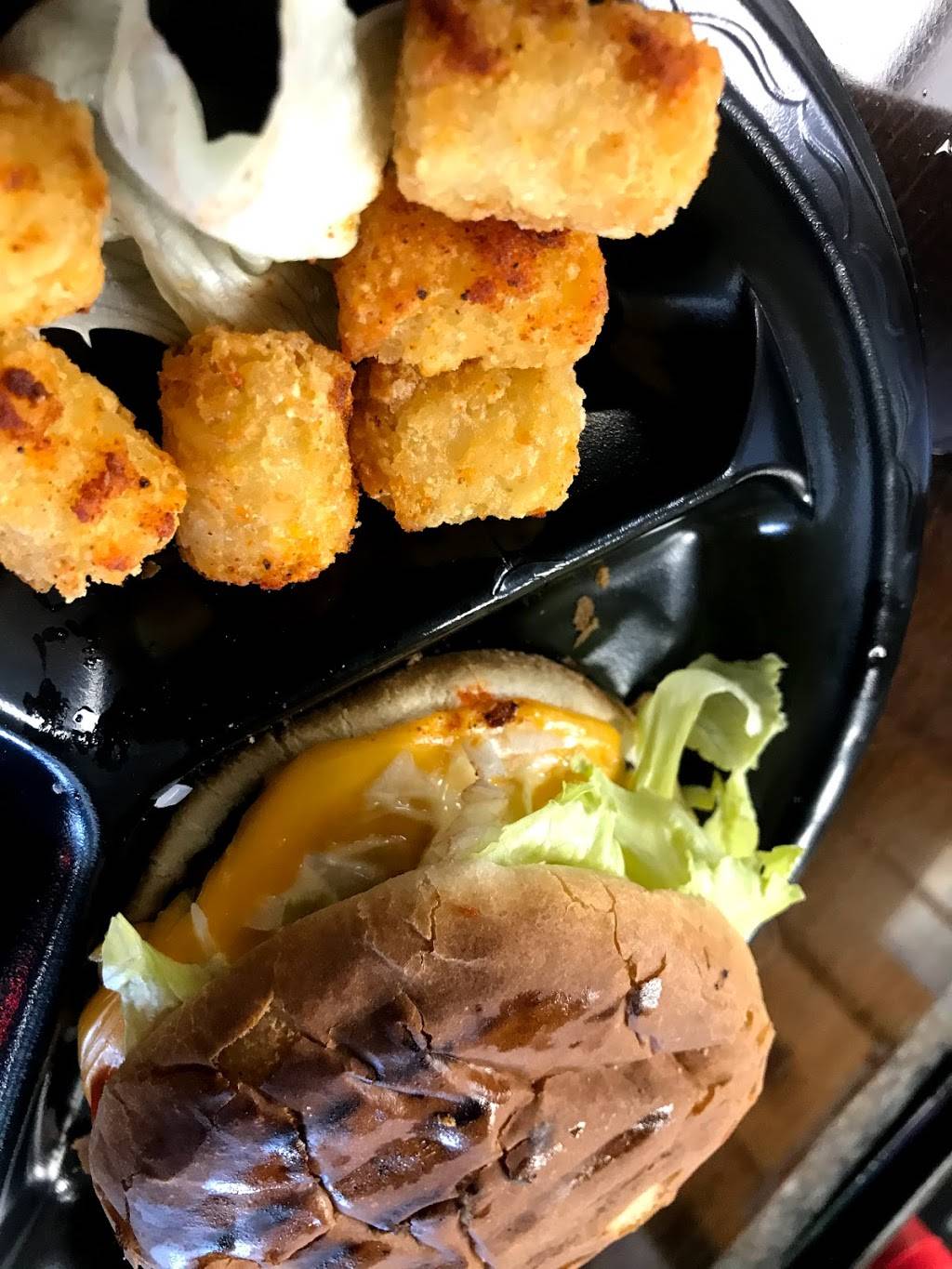 B&J Smokehouse &Bbq | restaurant | 1206 W Franklin Blvd, Gastonia, NC 28052, USA | 7042156760 OR +1 704-215-6760