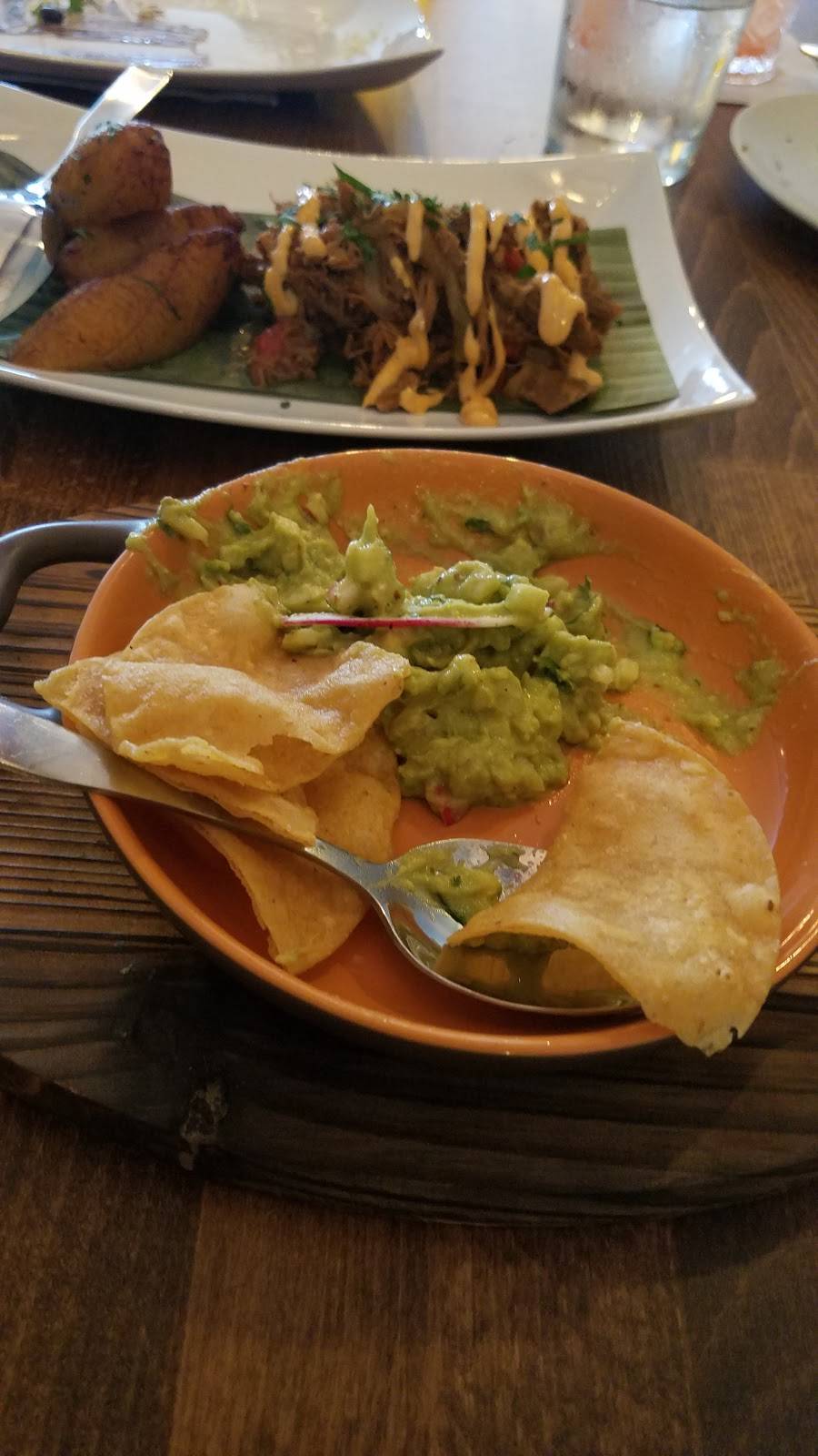 Unidad Restaurant and Bar | restaurant | 3339 95th St, Evergreen Park, IL 60805, USA | 7085290911 OR +1 708-529-0911