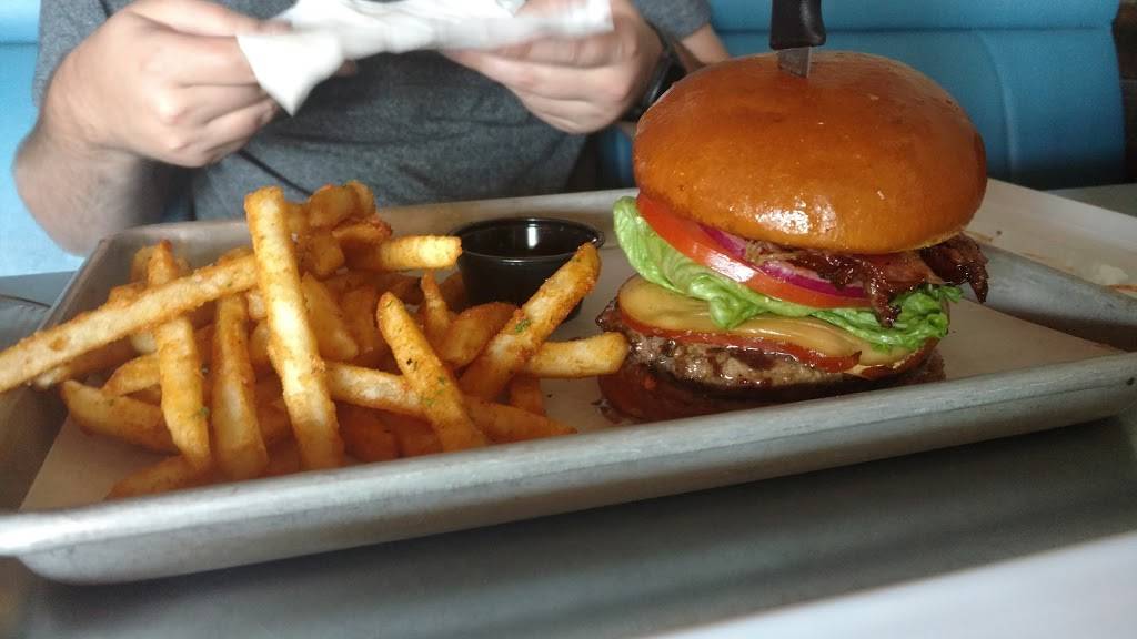 Serpentine Fox Prohibition Grille | restaurant | 2645 El Camino Ave, Sacramento, CA 95821, USA | 9169131159 OR +1 916-913-1159