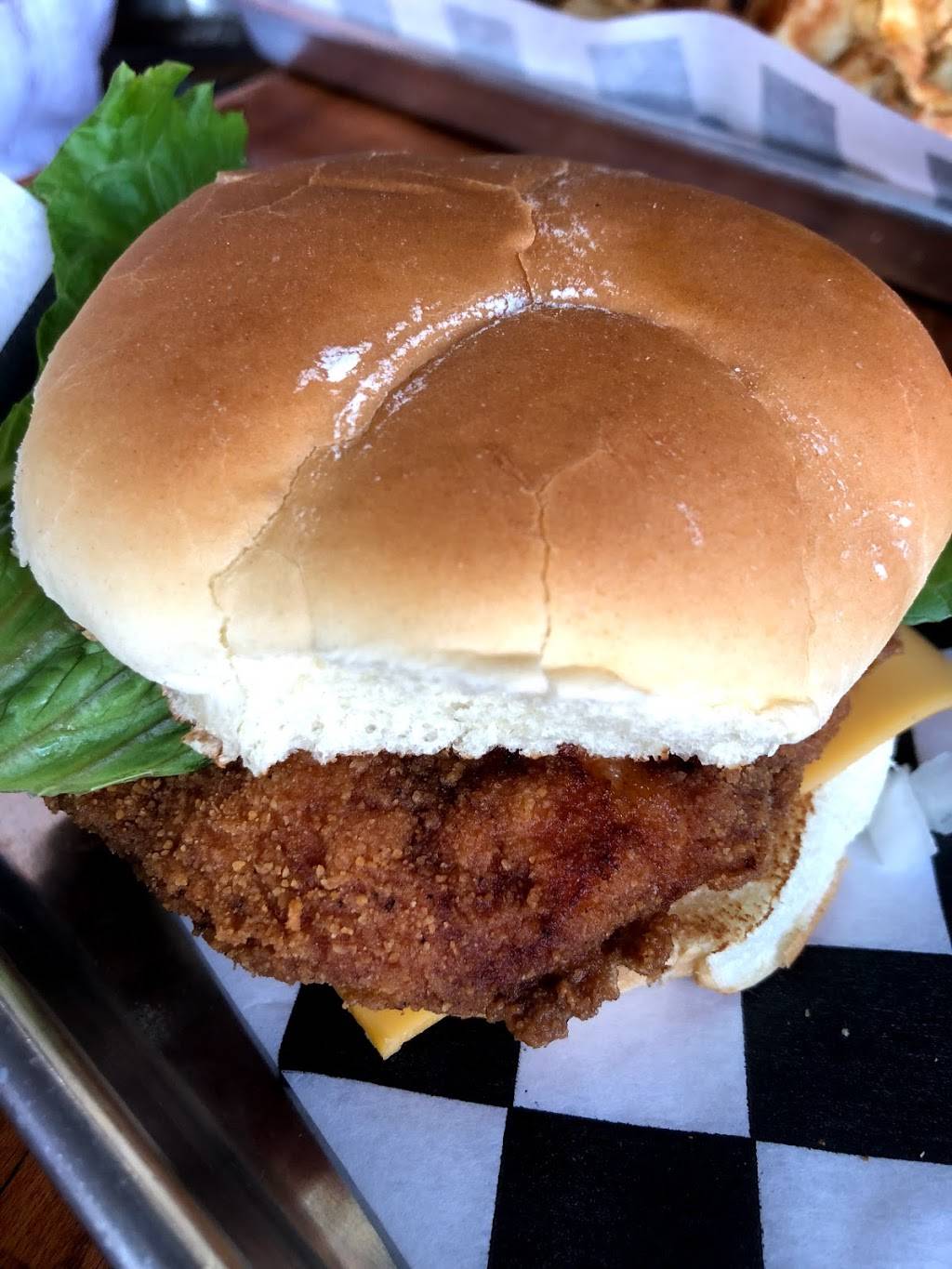 Burger Rebellion | restaurant | 1326 London Rd, Sarnia, ON N7S 1P7, Canada | 5197040293 OR +1 519-704-0293