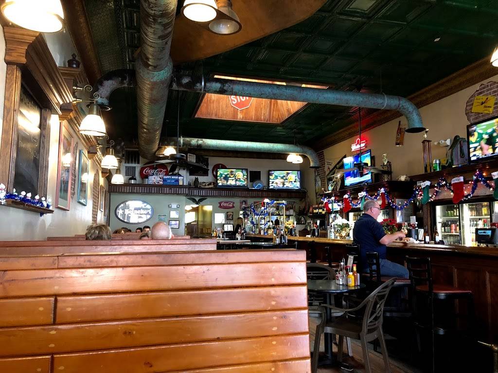 MoonCricket Grille | restaurant | 14 W Plant St, Winter Garden, FL 34787, USA | 4079055325 OR +1 407-905-5325