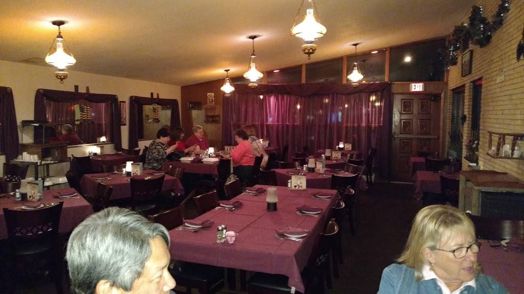 Dobies Steak House | restaurant | 4136 S Kinnickinnic Ave, St Francis, WI 53235, USA | 4147449064 OR +1 414-744-9064