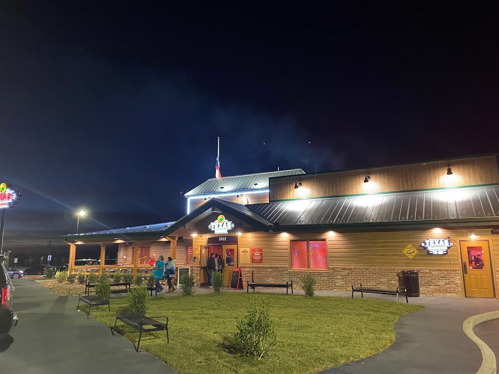 Texas Roadhouse | restaurant | 2922 S 26th St, Rogers, AR 72758, USA | 4793378660 OR +1 479-337-8660