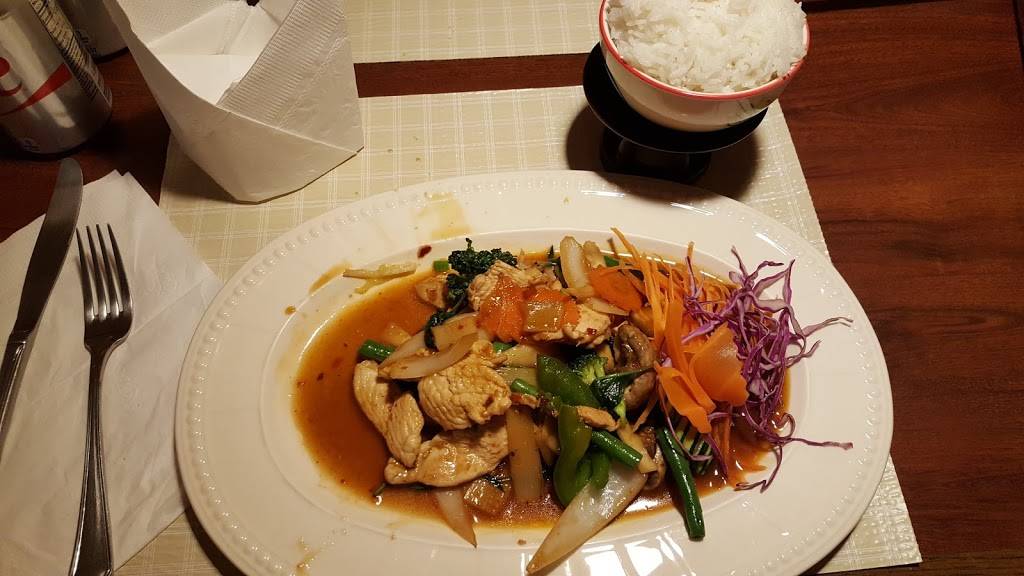 Chiangmai Thai Restaurant | restaurant | 166 Church St, Naugatuck, CT 06770, USA | 2037202426 OR +1 203-720-2426