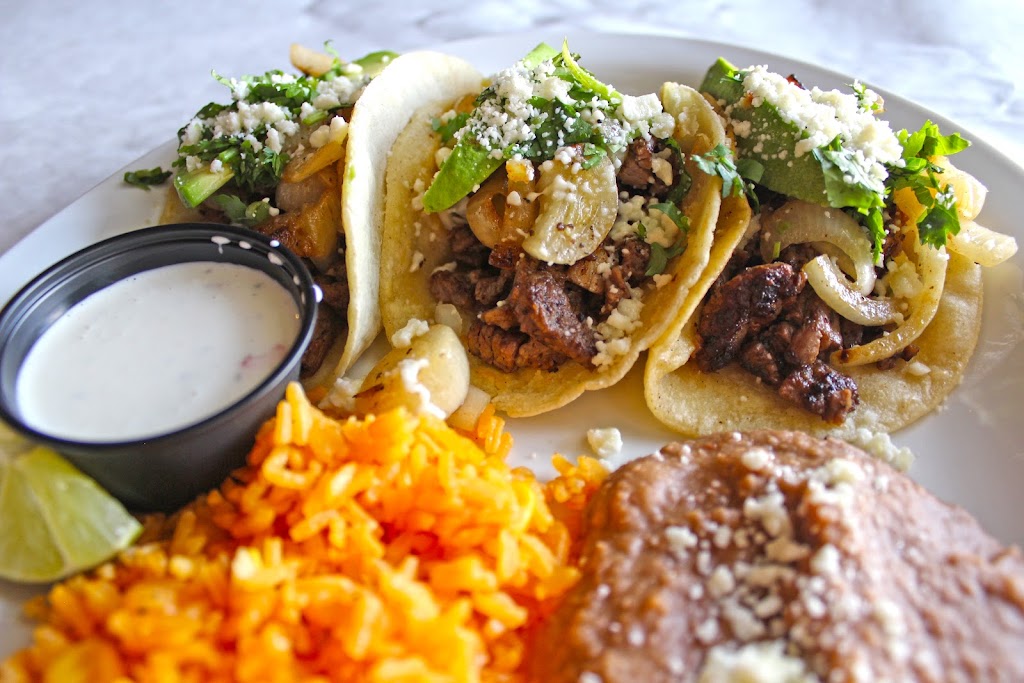 Acapulquito Cocina Mexicana | restaurant | 677 N Hunt Club Blvd, Wekiwa Springs, FL 32779, USA | 3219721524 OR +1 321-972-1524