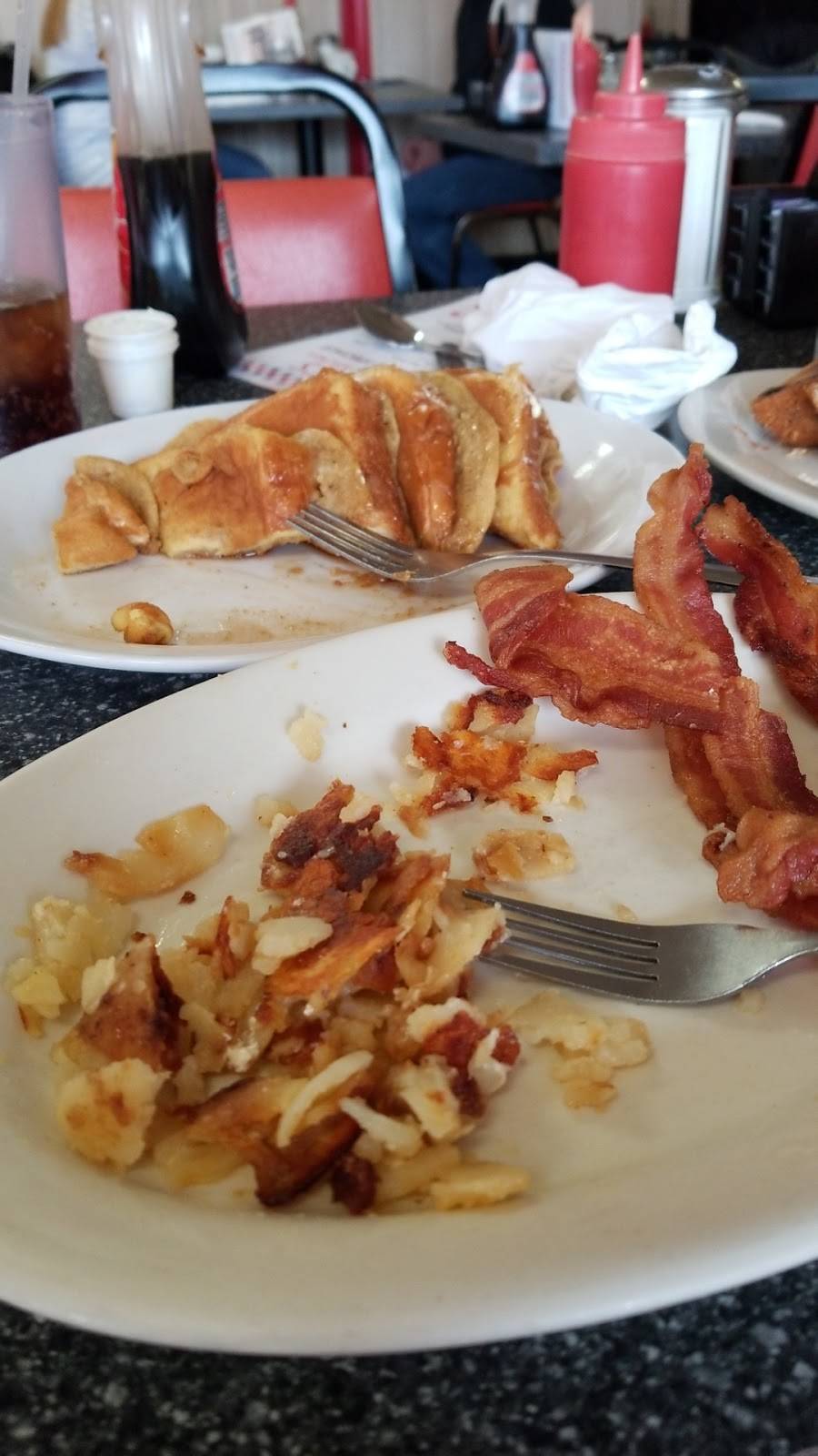 Fays Country Kitchen | restaurant | 203 S Hanover St, Carlisle, PA 17013, USA | 7172435510 OR +1 717-243-5510