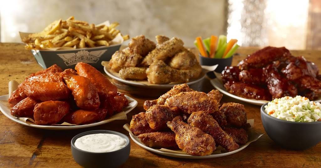 Wingstop | restaurant | 2600 SW Barton St Ste B8, Seattle, WA 98126, USA | 2062575021 OR +1 206-257-5021