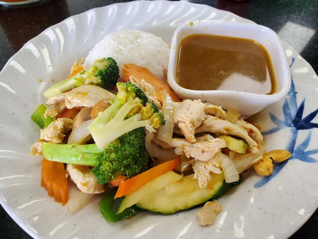 Sasis Thai | restaurant | 937 Frontage Rd Suite 2, Brownsville, TX 78520, USA | 9564359073 OR +1 956-435-9073