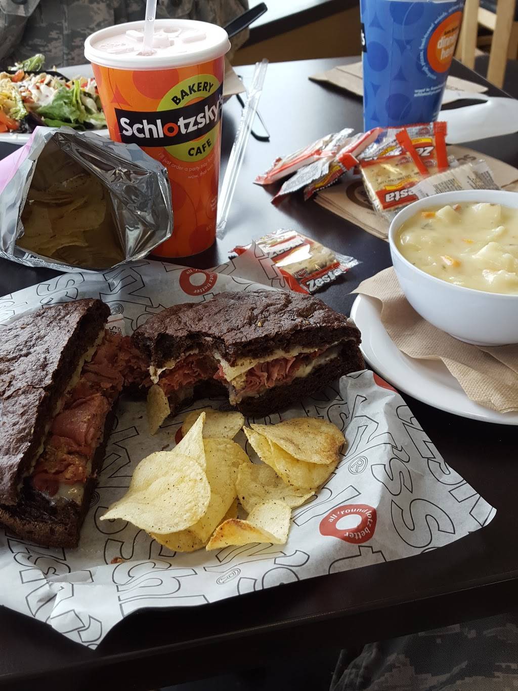 Schlotzskys | bakery | 94 S 20th St, Battle Creek, MI 49015, USA | 2699648677 OR +1 269-964-8677