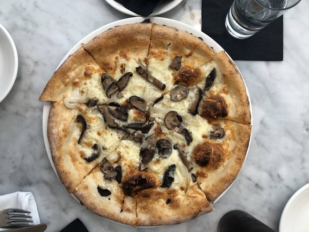 Stella Public House | restaurant | 1905 Aldrich St, Austin, TX 78723, USA | 5124000474 OR +1 512-400-0474
