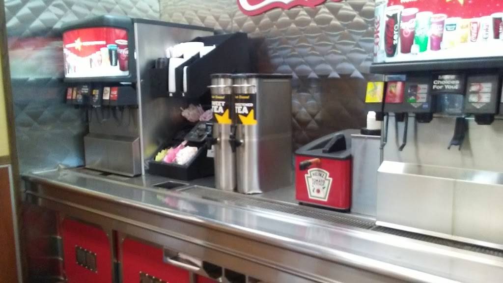 Hardees | restaurant | 4111 Mountain Rd, Pasadena, MD 21122, USA | 4103608100 OR +1 410-360-8100