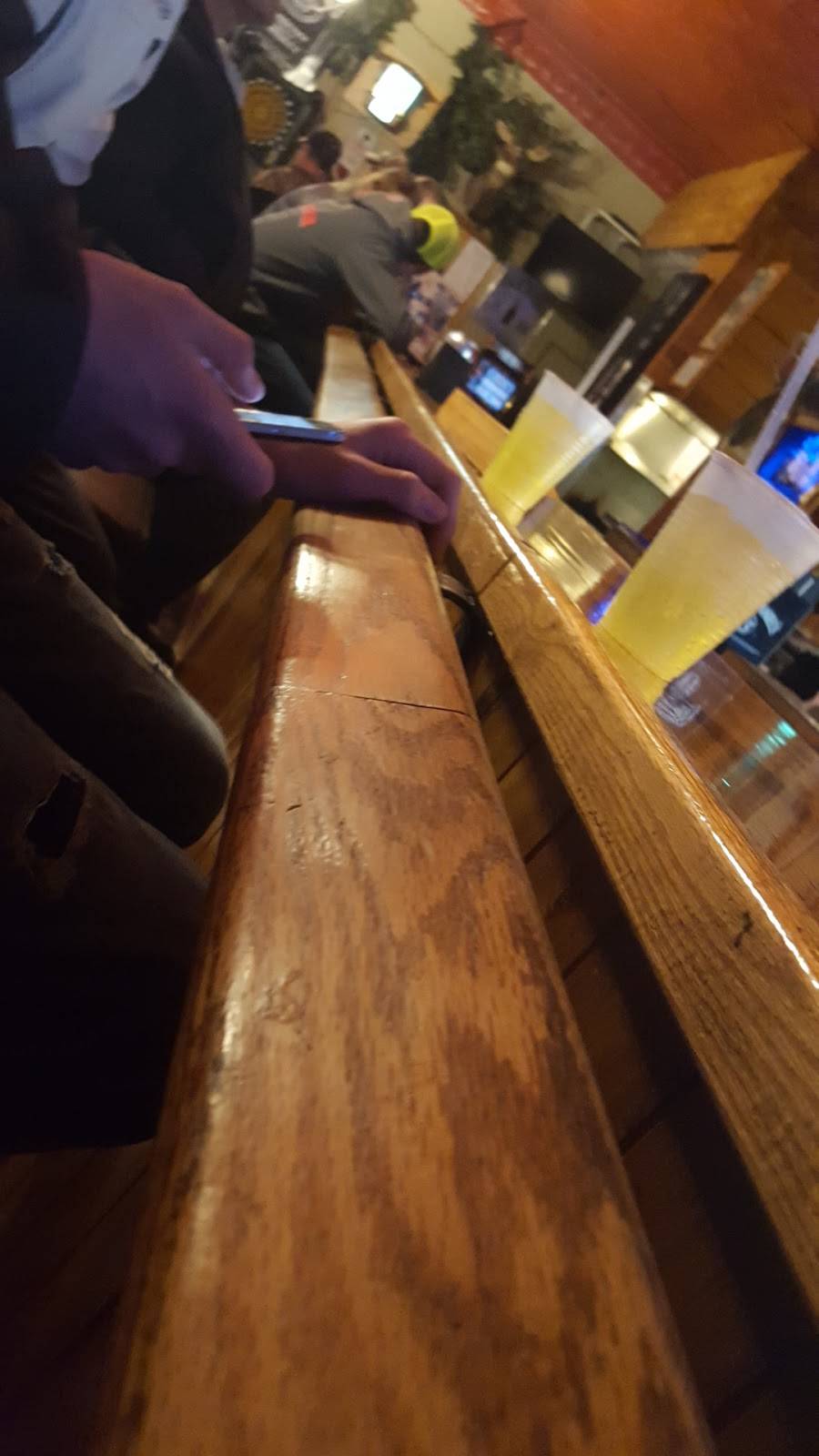 Woods Bar & Grill | restaurant | 320 S Oak St, Lone Rock, WI 53556, USA | 6085832625 OR +1 608-583-2625