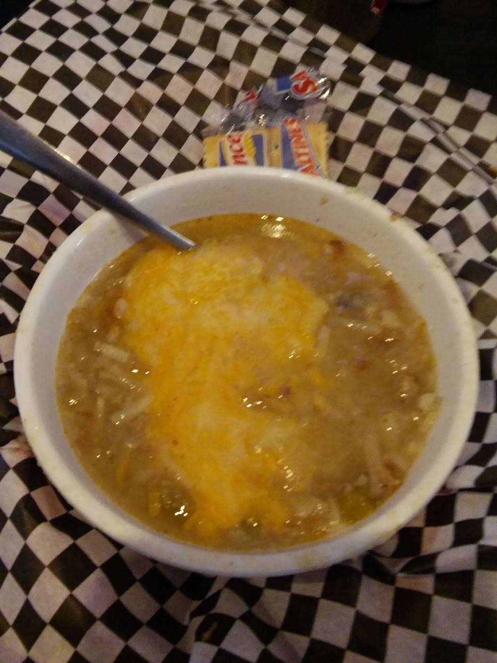 Canary Inn Bar & Grill | restaurant | 506 Center St, North Muskegon, MI 49445, USA | 2317442381 OR +1 231-744-2381