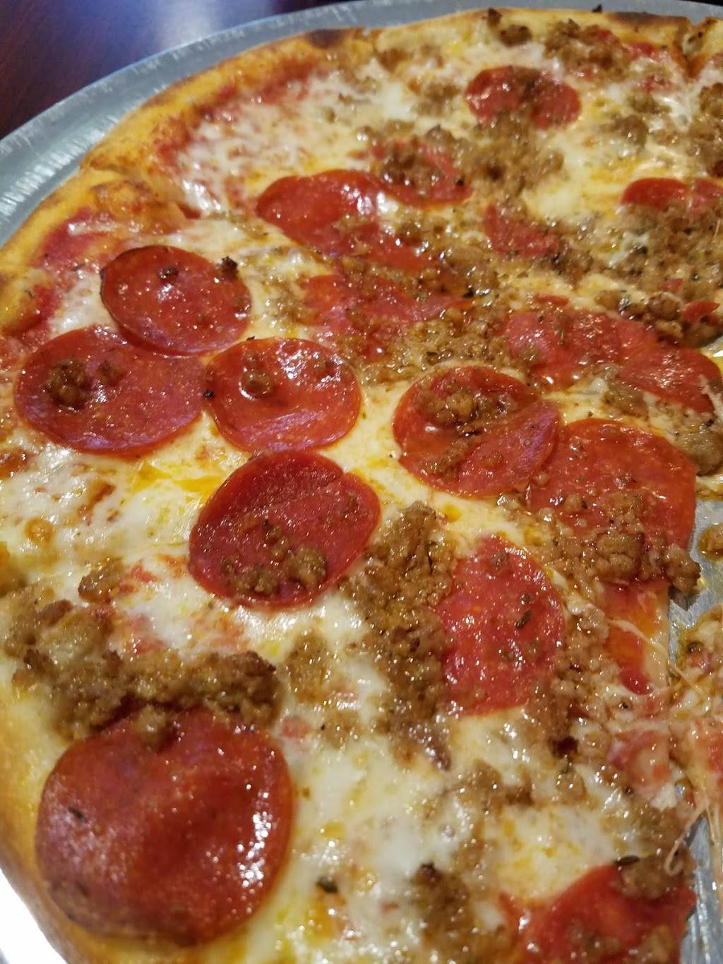 Pinos Pizzeria & Italian Kitchen | restaurant | 24600 S Tamiami Trail #100, Bonita Springs, FL 34134, USA | 2396765332 OR +1 239-676-5332