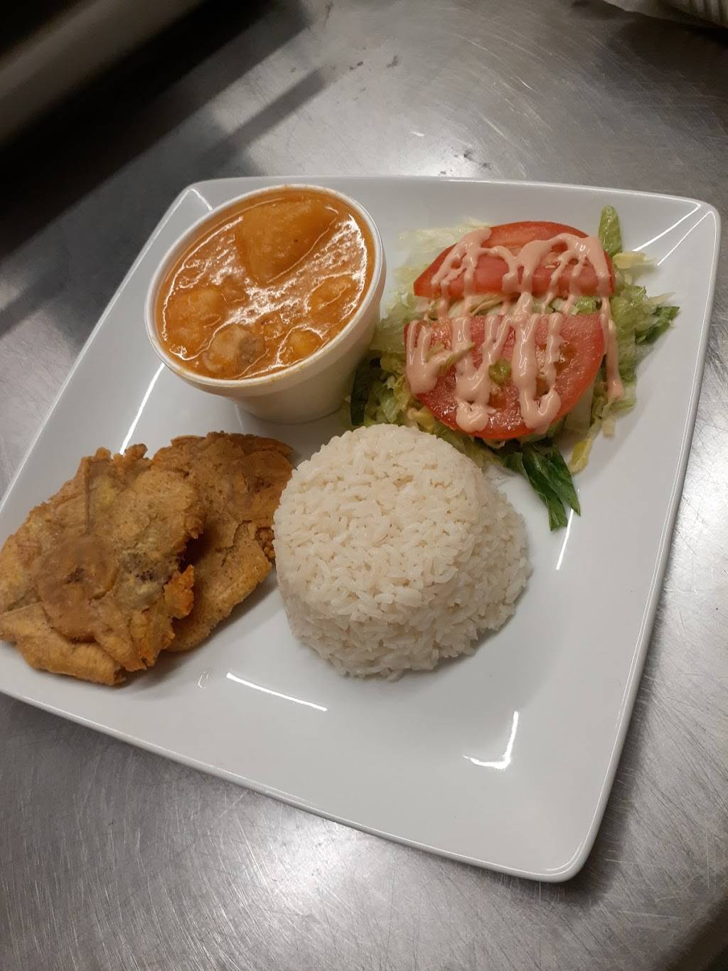 El Turpial True Flavors | restaurant | 4914 Main Ave, Ashtabula, OH 44004, USA | 4405360712 OR +1 440-536-0712