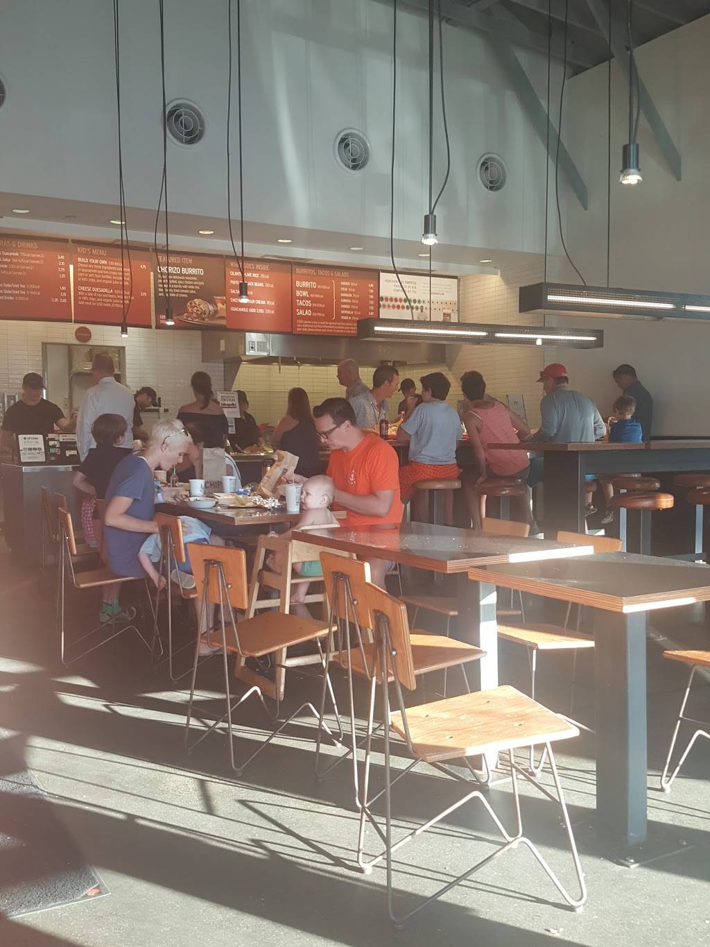 Chipotle Mexican Grill | restaurant | 55 Dodge St, Beverly, MA 01915, USA | 9788167955 OR +1 978-816-7955