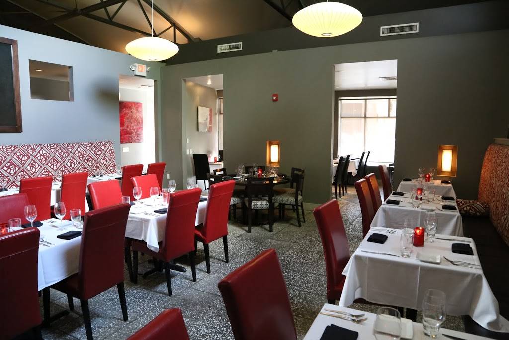 Breakwater Restaurant & Bar | restaurant | 203 Carteret St Ste 102, Beaufort, SC 29902, USA | 8433790052 OR +1 843-379-0052