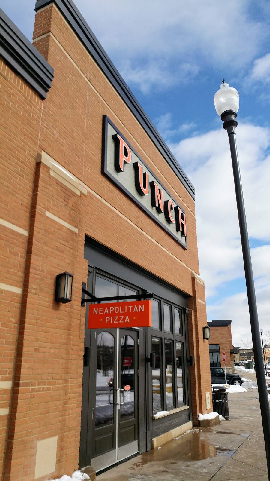 Punch Pizza Eagan | restaurant | 3345 Central Park Commons Dr, Eagan, MN 55121, USA | 6512078836 OR +1 651-207-8836