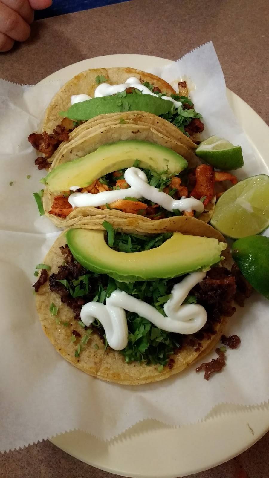 Taqueria El Comal | restaurant | 828 E Winona Ave, Warsaw, IN 46580, USA | 5742671501 OR +1 574-267-1501