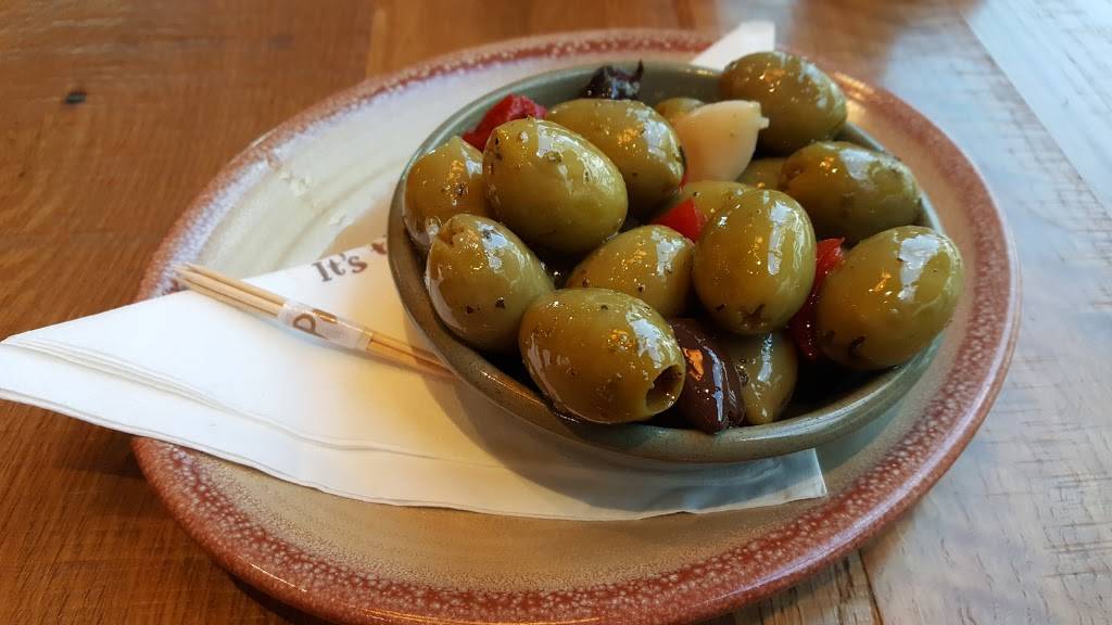 Nandos | restaurant | 2987 District Ave, Fairfax, VA 22031, USA | 5716207731 OR +1 571-620-7731