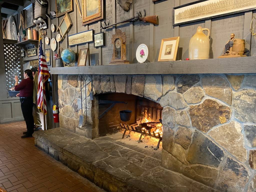 Cracker Barrel Old Country Store | restaurant | 5700 Redlands Rd NW, Albuquerque, NM 87120, USA | 5053525430 OR +1 505-352-5430