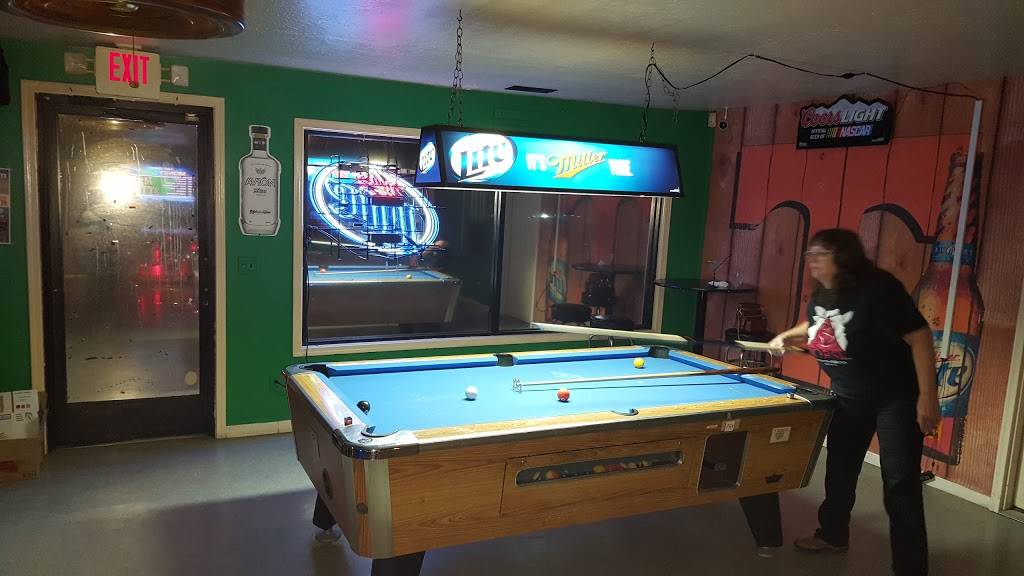 Bears Den Bar & Grill | restaurant | East,, 750 US-70, Crossville, TN 38555, USA | 9317871046 OR +1 931-787-1046