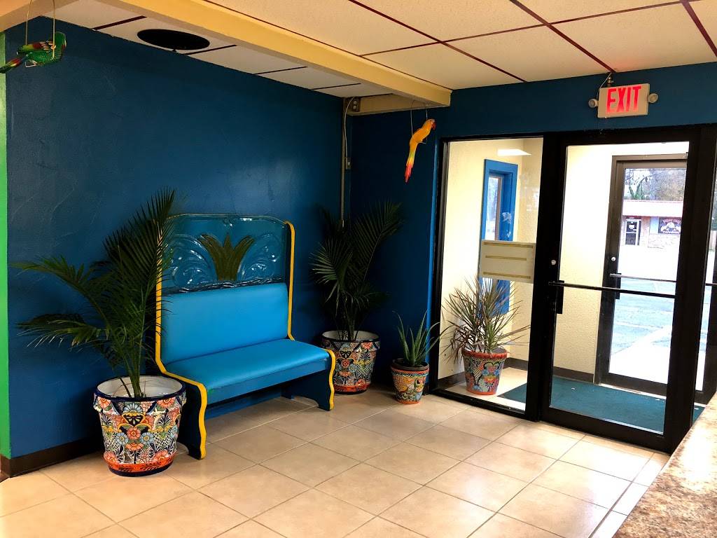 Little Mexico #2 | restaurant | 1015 E Marshall Ave, Longview, TX 75601, USA | 9032301616 OR +1 903-230-1616