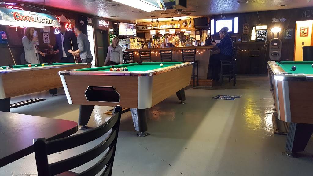 Lumpys Tavern | restaurant | 975 OR-99W, Dundee, OR 97115, USA | 5035389719 OR +1 503-538-9719