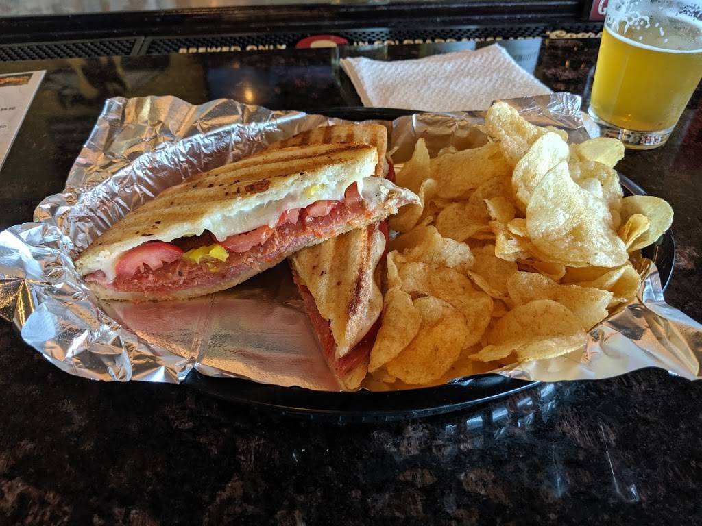 Palmer Lake Pub | restaurant | 876 CO-105, Palmer Lake, CO 80133, USA | 7193445446 OR +1 719-344-5446