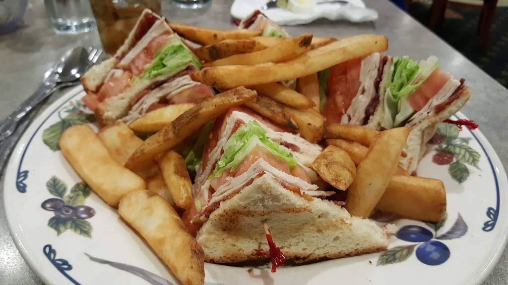 Dappers East | restaurant | 2901 W Addison St, Chicago, IL 60618, USA | 7735099100 OR +1 773-509-9100