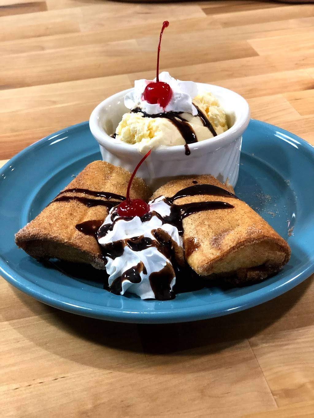 El Nuevo San Juan | restaurant | B, 1648, 2423 N Herritage St, Kinston, NC 28501, USA | 2525272519 OR +1 252-527-2519