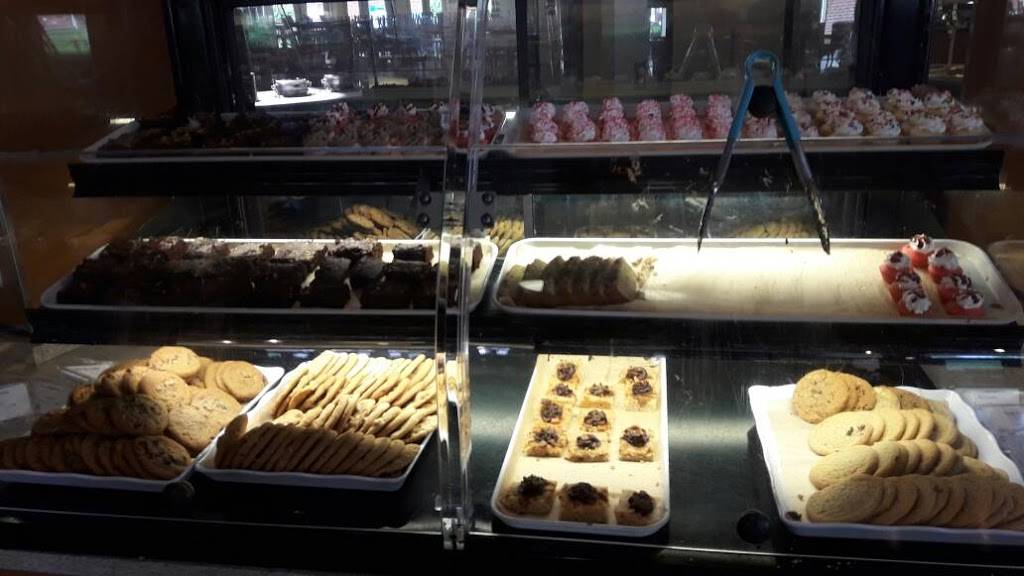 Brooks-Shivers Dining Hall | restaurant | 796 E Virginia St, Beaumont, TX 77705, USA | 4098808928 OR +1 409-880-8928