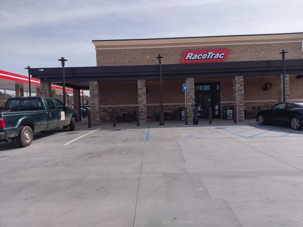 Racetrac | bakery | 2429 Bolton Rd NW, Atlanta, GA 30318, USA | 4043513661 OR +1 404-351-3661