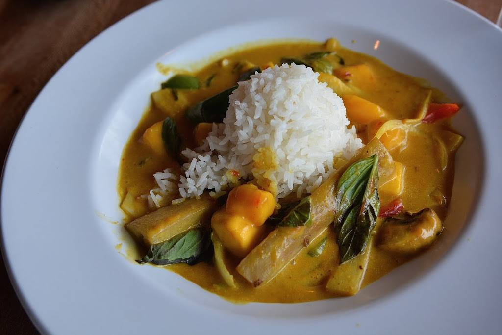 Bandung Indonesian Restaurant | restaurant | 600 Williamson St, Madison, WI 53703, USA | 6082556910 OR +1 608-255-6910