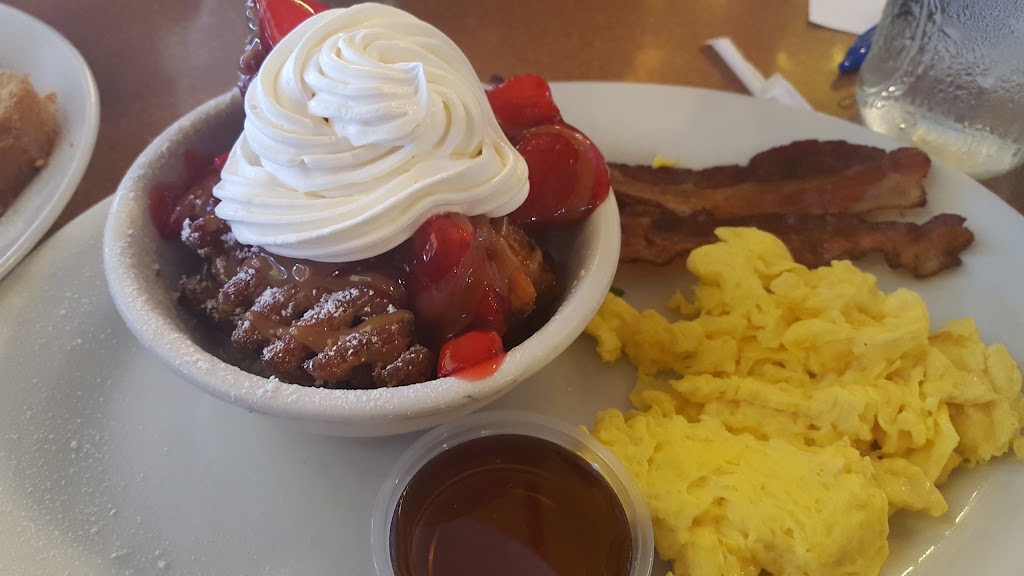 Country Waffles | restaurant | 1484 Clovis Ave, Clovis, CA 93612, USA | 5593240577 OR +1 559-324-0577