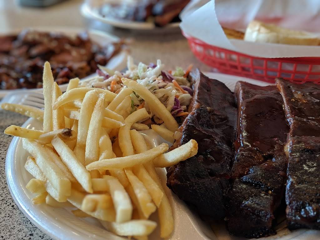 Smokey Pit Barbeque | restaurant | 160 Harrison Ave, Auburn, CA 95603, USA | 5308899080 OR +1 530-889-9080