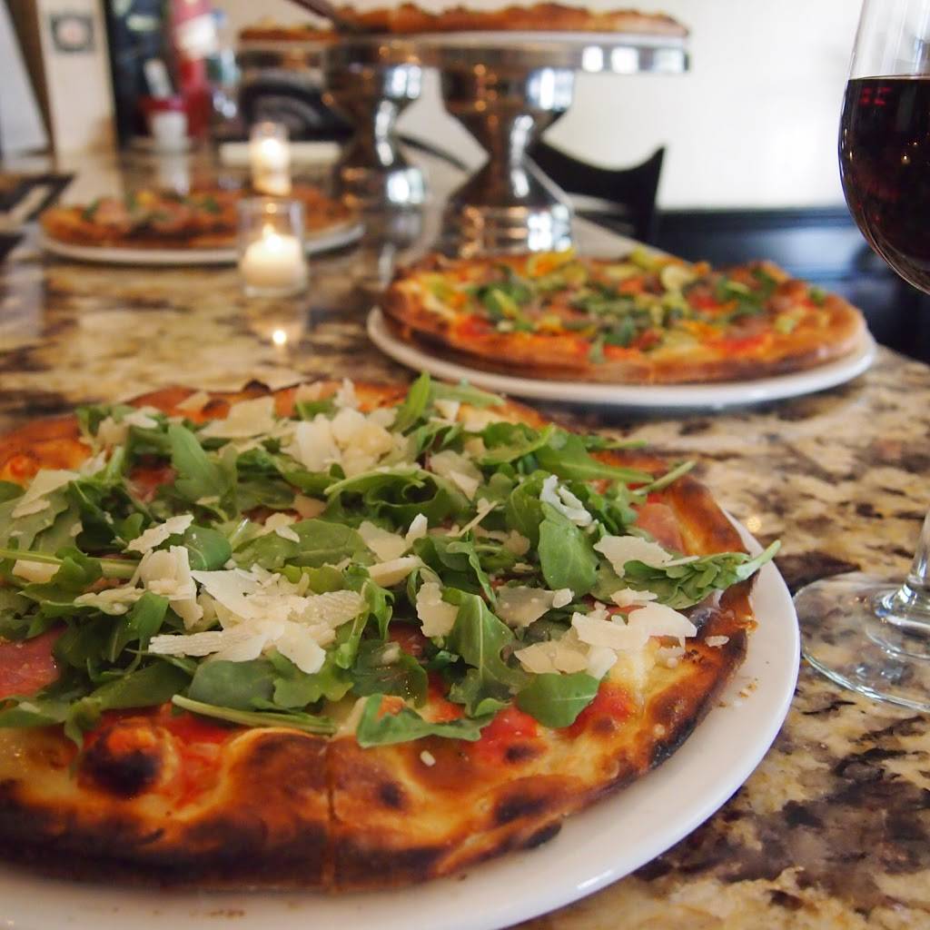 Delucas Italian Restaurant | restaurant | 7324 Amboy Rd, Staten Island, NY 10307, USA | 7182277200 OR +1 718-227-7200