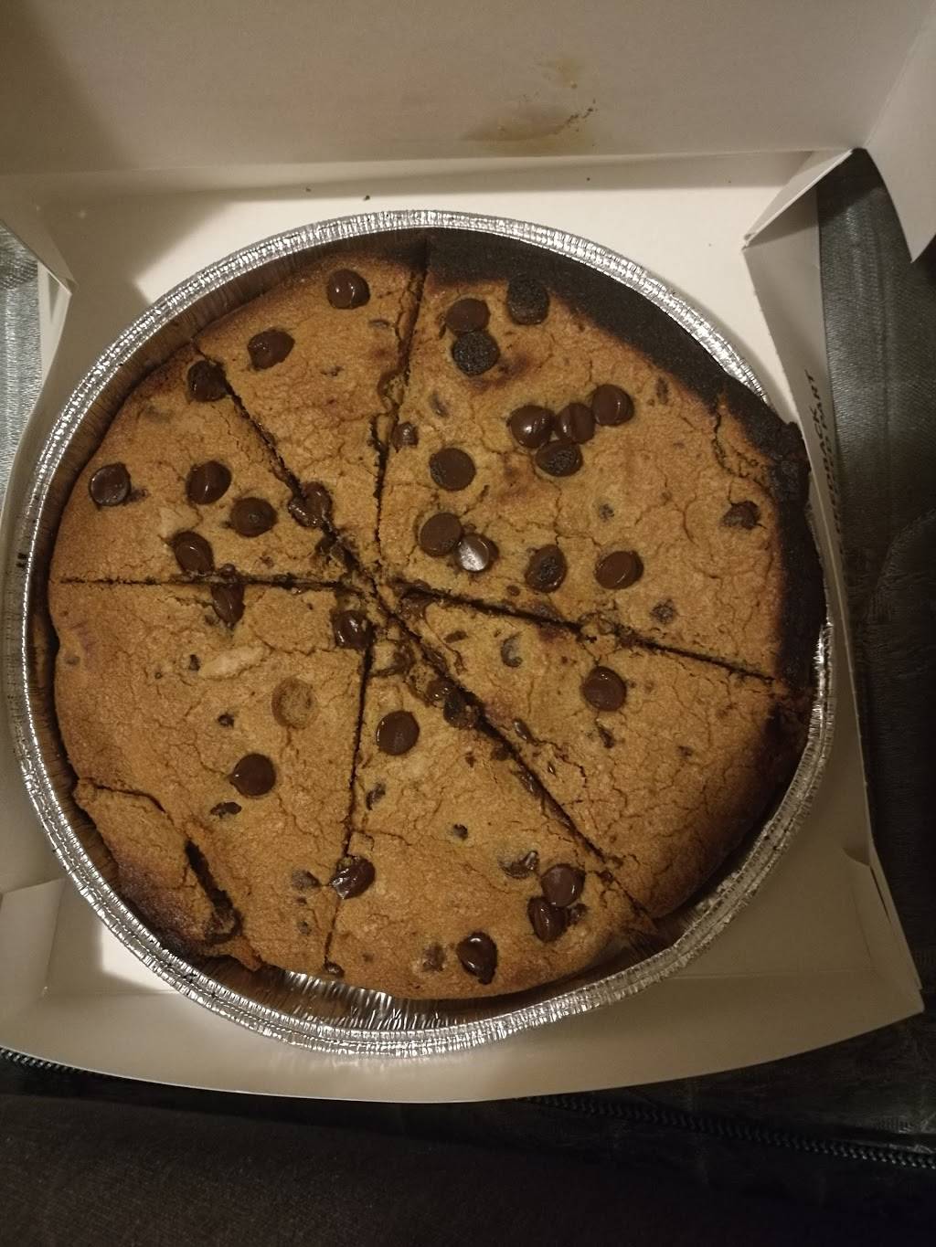 Pizza Hut | restaurant | 47 W 79th St, Chicago, IL 60620, USA | 7732244440 OR +1 773-224-4440