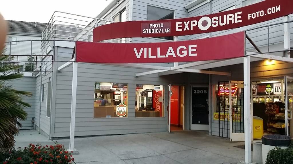 Dominos Pizza | meal delivery | 3207 Cabrillo Ave, Santa Clara, CA 95051, USA | 4082412828 OR +1 408-241-2828