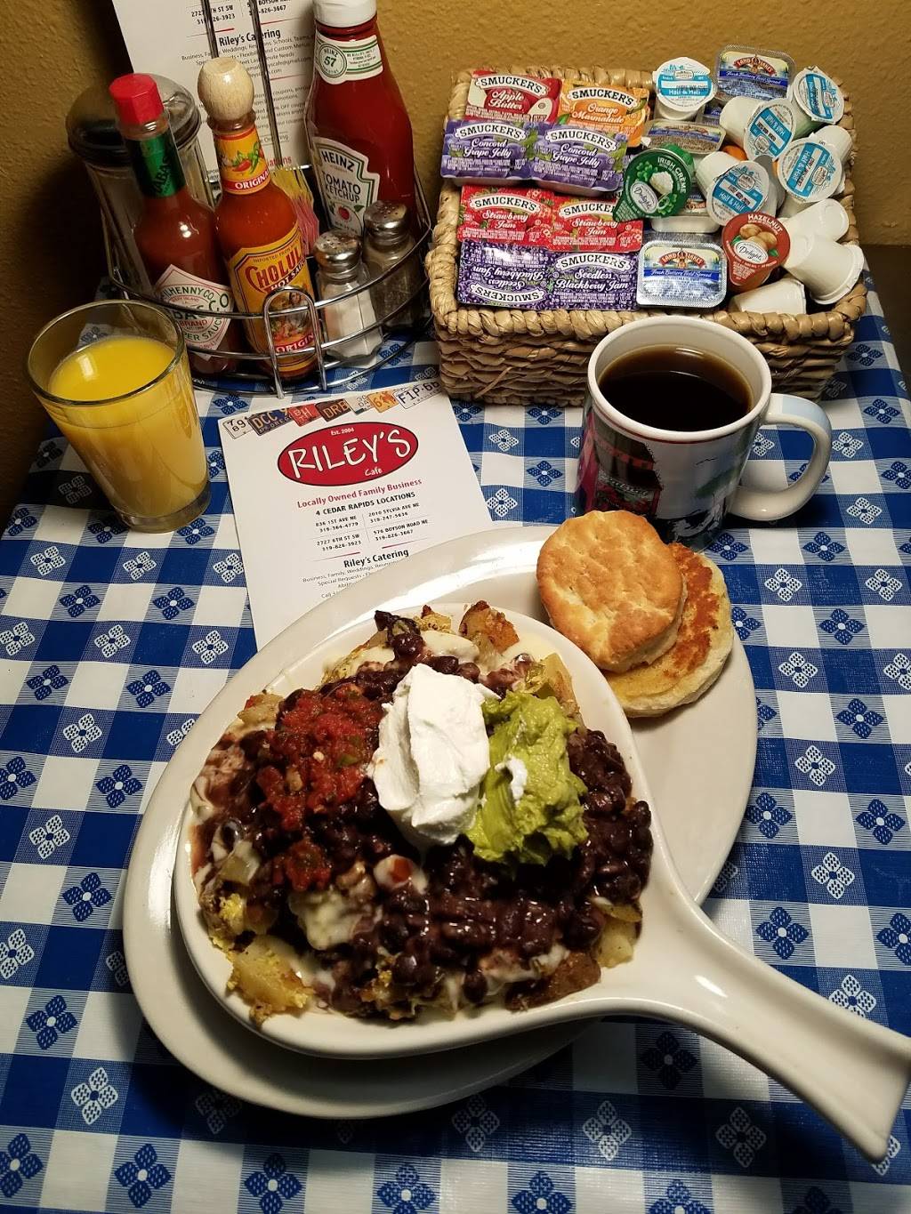 Rileys Cafe 2727 | restaurant | 2727 6th St SW, Cedar Rapids, IA 52404, USA | 3198263923 OR +1 319-826-3923