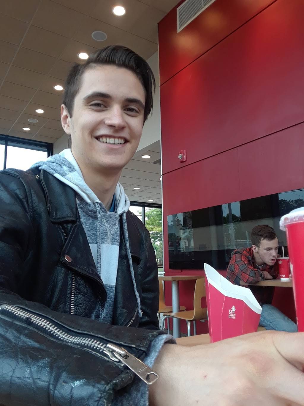 Wendys | restaurant | 362 Bedford St, Whitman, MA 02382, USA | 7814472878 OR +1 781-447-2878