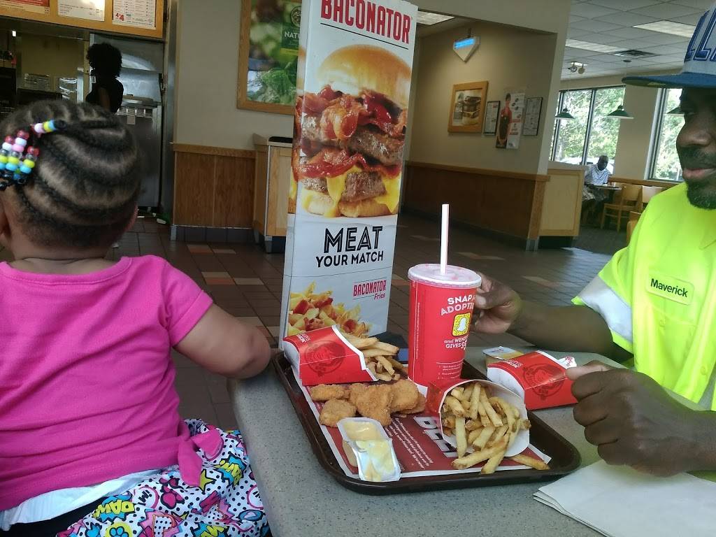 Wendys | restaurant | 325 N Central Ave, Hapeville, GA 30354, USA | 4047613667 OR +1 404-761-3667